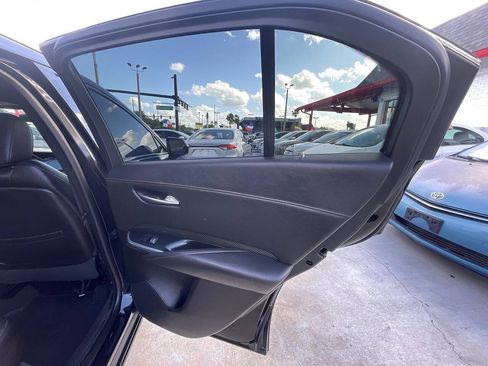 Used 2019 Cadillac XT4 Sport AWD/4WD image 17