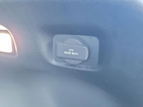 Used 2023 Honda HR-V EX-L image 9