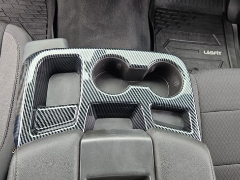 Used 2021 Chevrolet Silverado 1500 LT AWD/4WD image 16