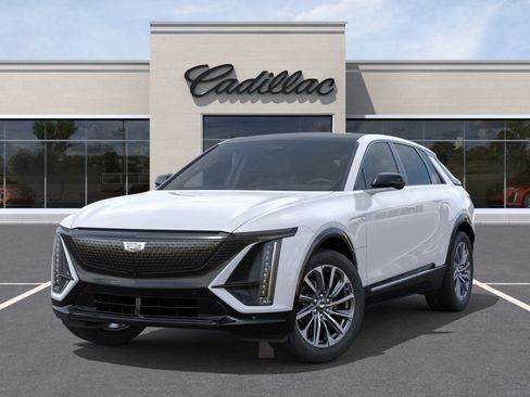New 2027 Cadillac Lyriq Sport AWD/4WD image 6