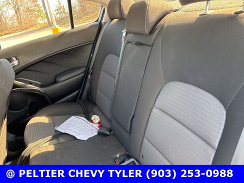 Used 2016 Kia Forte LX w/ LX Popular Plus Package image 17