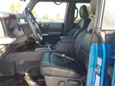 Certified 2023 Ford Bronco Badlands w/ Sasquatch Package AWD/4WD image 12