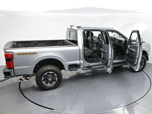 Used 2023 Ford F250 Lariat w/ Lariat Ultimate Package image 44