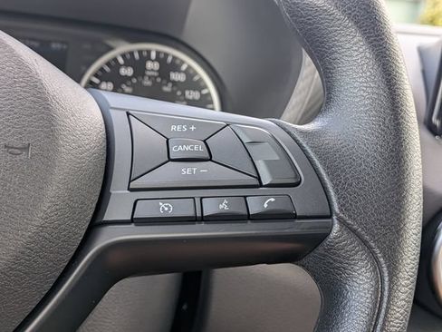 Used 2024 Nissan Sentra S FWD image 29