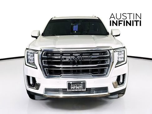 Used 2023 GMC Yukon SLT w/ SLT Premium Package image 2