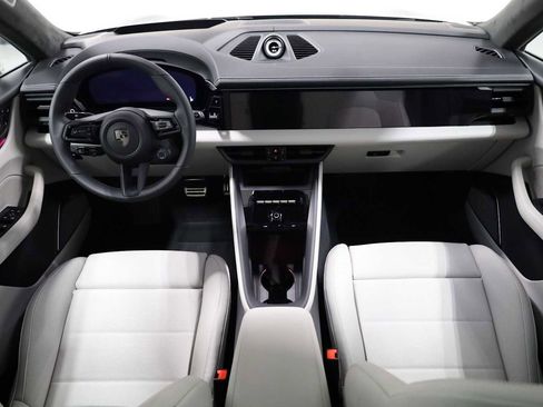 New 2025 Porsche Macan Turbo Electric AWD/4WD image 25