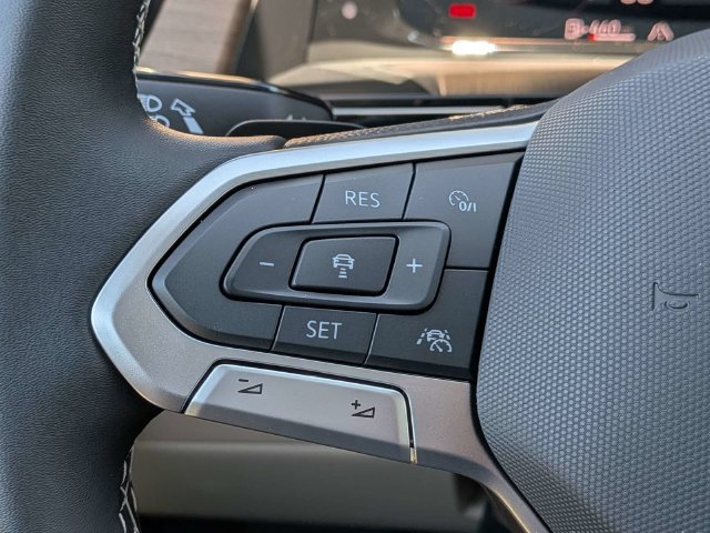 New 2026 Volkswagen Atlas SE FWD image 27