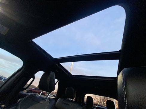 Used 2024 Ford Explorer ST w/ Equipment Group 401A image 22