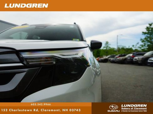 Certified 2025 Subaru Forester Premium AWD/4WD image 37