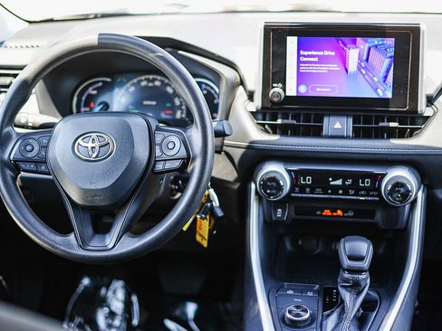 Certified 2024 Toyota RAV4 LE AWD/4WD image 12