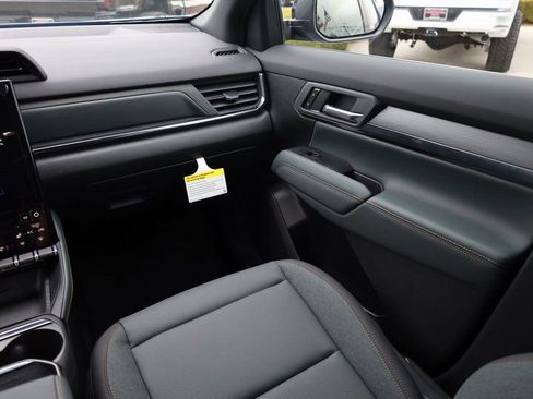 New 2026 GMC Terrain AT4 AWD/4WD image 20