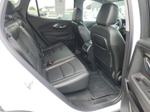 Used 2022 GMC Terrain SLT w/ Tech Package AWD/4WD image 15