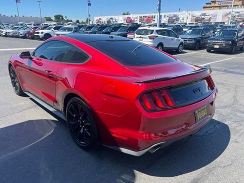 Used 2017 Ford Mustang GT Premium w/ Black Accent Package RWD image 8