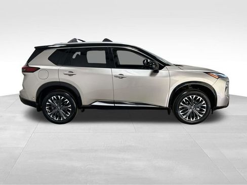 New 2026 Nissan Rogue Platinum AWD/4WD image 2