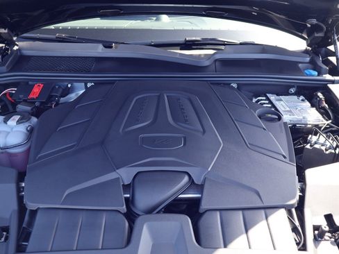 New 2026 Porsche Cayenne Coupe AWD/4WD image 26