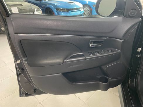 Used 2017 Mitsubishi Outlander Sport SE image 16