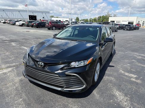 Used 2024 Toyota Camry LE FWD image 2