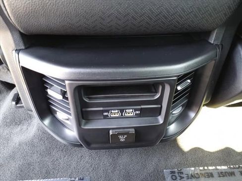Used 2024 RAM 1500 Laramie image 9
