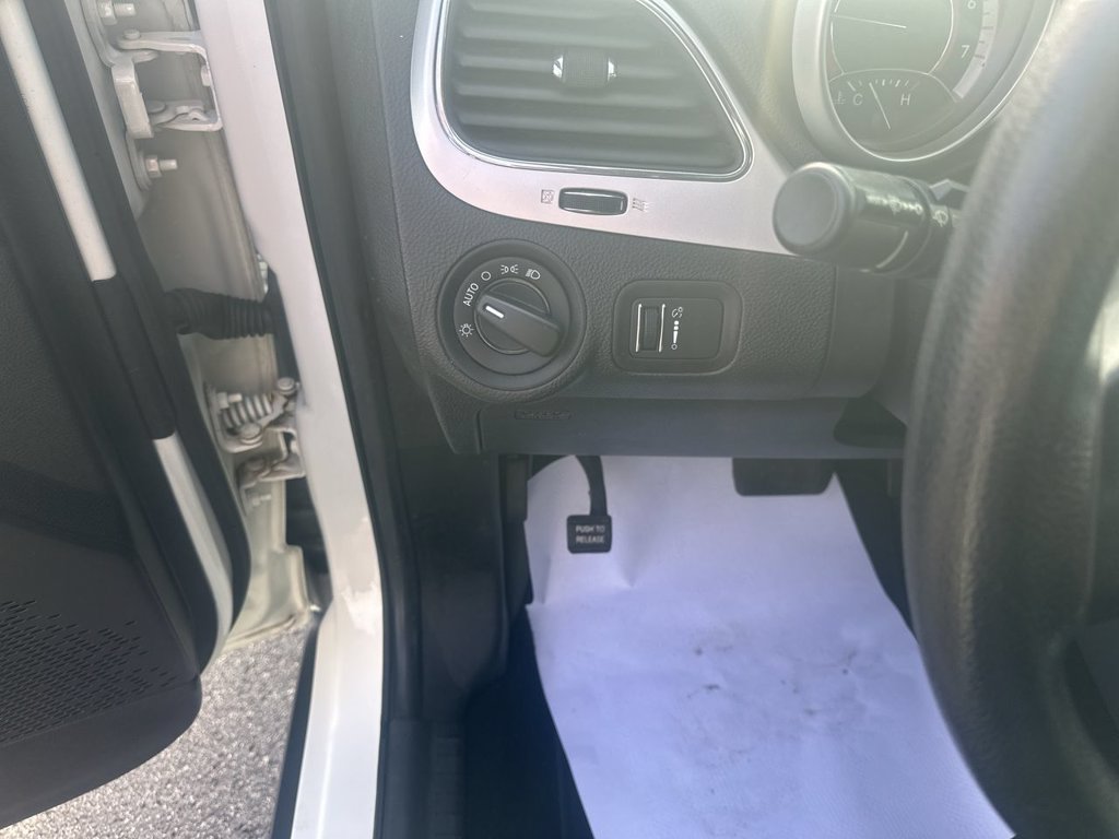 Used 2017 Dodge Journey SE w/ Flexible Seating Group FWD image 20