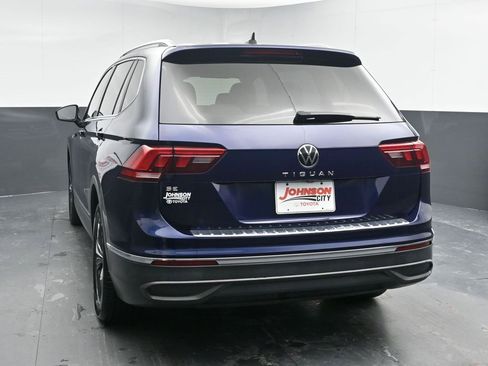 Used 2023 Volkswagen Tiguan SE image 6