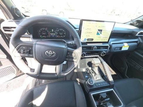 New 2026 Toyota 4Runner Limited AWD/4WD image 9