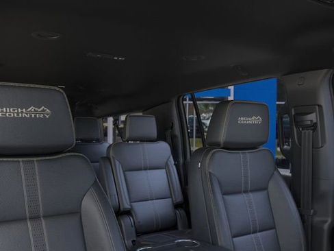 New 2026 Chevrolet Suburban High Country image 24