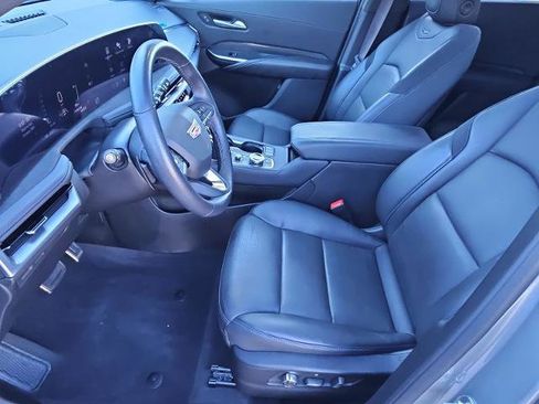 Certified 2025 Cadillac XT4 Sport image 20