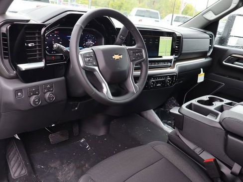 New 2026 Chevrolet Silverado 3500 LT AWD/4WD image 6
