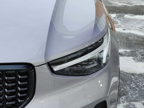 Used 2026 Volvo XC40 B5 Ultra image 9