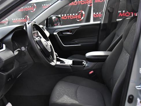 Used 2023 Toyota RAV4 XLE image 18