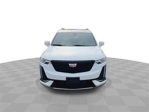 Certified 2024 Cadillac XT6 Sport image 3