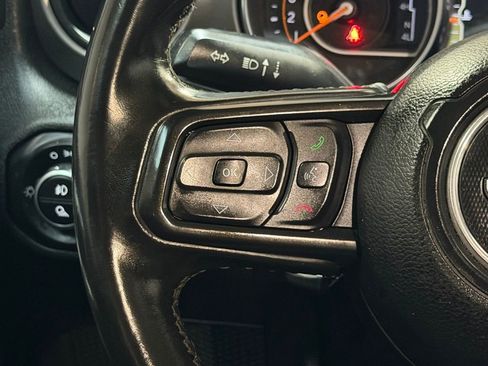 Used 2021 Jeep Gladiator Sport image 17