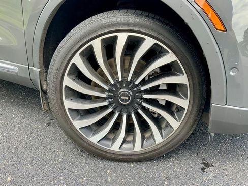 Used 2023 Lincoln Nautilus Black Label AWD/4WD image 31