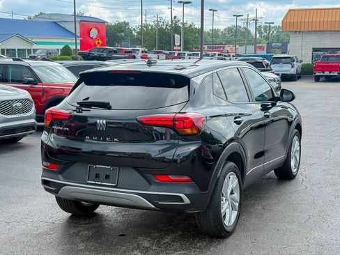 Used 2024 Buick Encore GX Preferred w/ Comfort Package FWD image 18