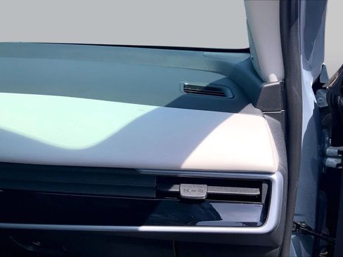 Used 2024 Honda Prologue Touring image 18