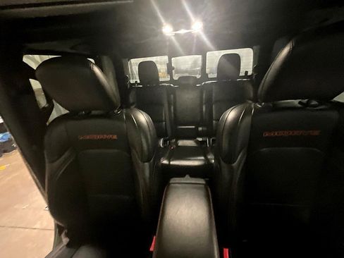 Used 2022 Jeep Gladiator Mojave w/ Cold Weather Group image 31