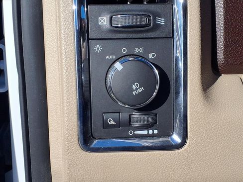 Used 2014 RAM 1500 Laramie Longhorn w/ Convenience Group image 8