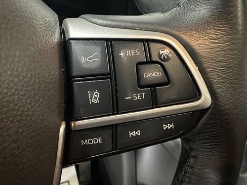 Used 2024 Toyota Sienna XLE AWD/4WD image 16