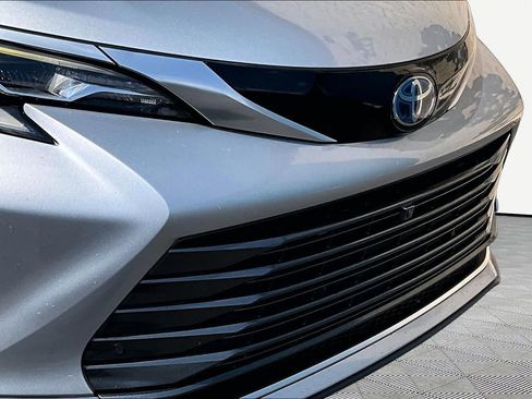 Certified 2023 Toyota Sienna Platinum FWD image 30