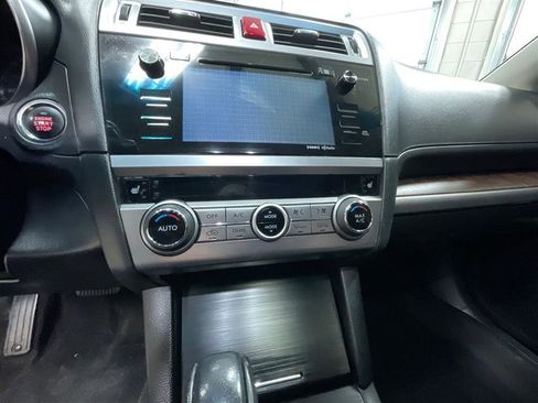 Used 2015 Subaru Outback 3.6R Limited image 16