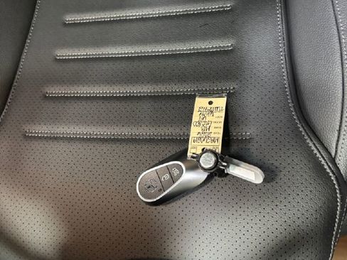 New 2026 Mercedes-Benz GLC 300 GLC 300 image 4