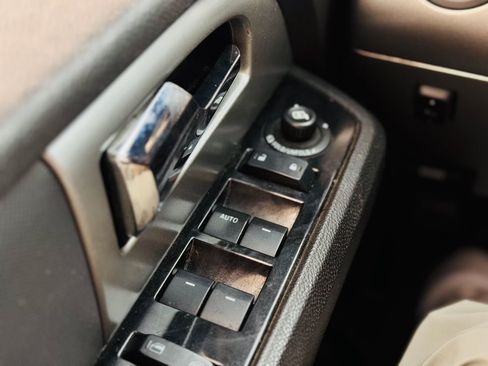 Used 2012 Ford Expedition Limited AWD/4WD image 20