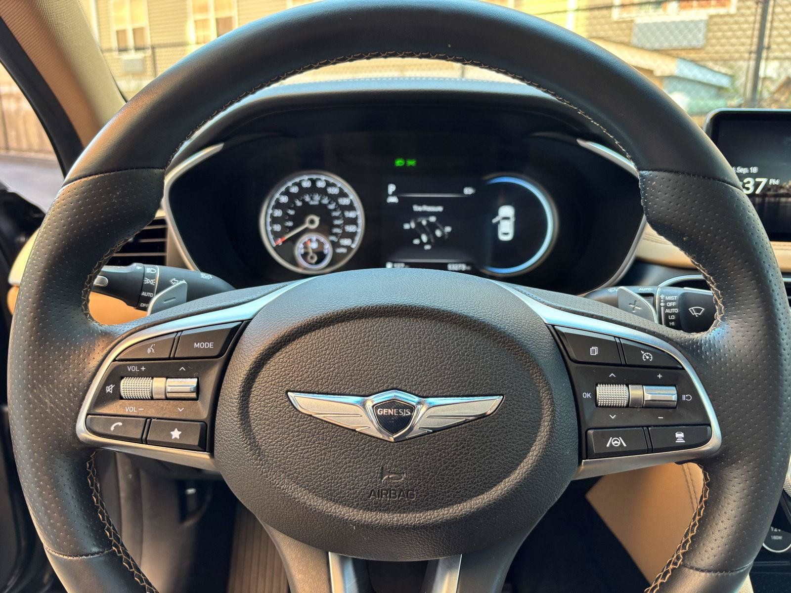 Used 2022 Genesis G70 2.0T w/ Prestige Package AWD/4WD image 16