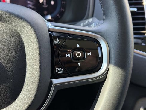 Used 2023 Volvo XC90 B6 Ultimate image 10