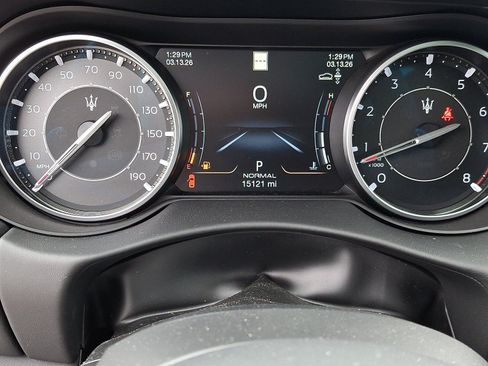 Used 2024 Maserati Levante GT Ultima AWD/4WD image 21