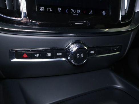 Used 2024 Volvo S60 B5 Core image 33