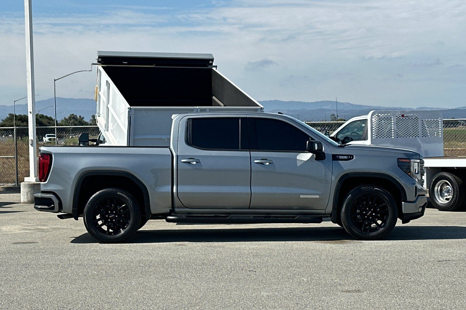 Used 2023 GMC Sierra 1500 Elevation w/ Preferred Package RWD image 3