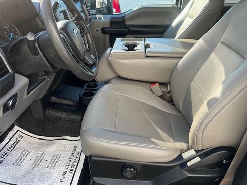 Used 2019 Ford F250 XL w/ Power Equipment Group image 10