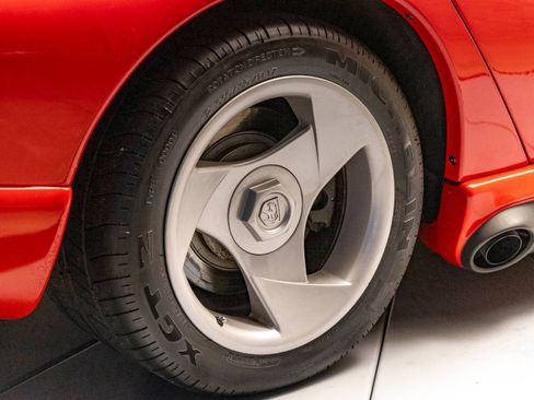 Used 1992 Dodge Viper RT/10 image 15