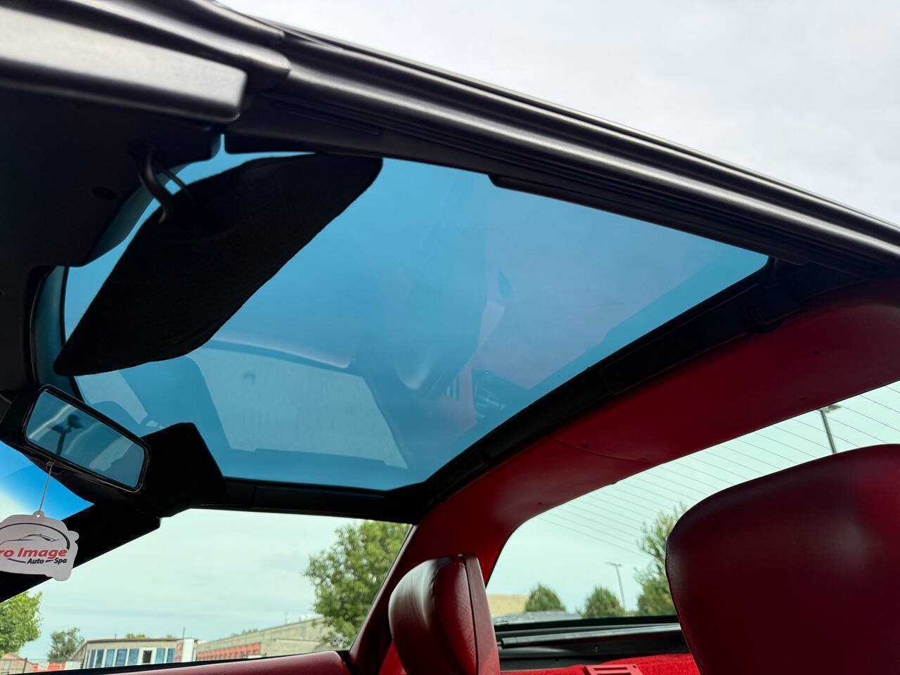 Used 1992 Chevrolet Corvette Coupe RWD image 10